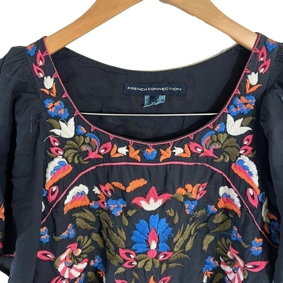 French Connection Floral Embroidered Dress Boho Size 2 Knee Length Colorful Thin - Picture 3 of 13